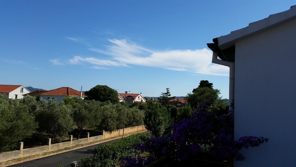 Apartments And Rooms Mirjana ビビニェ エクステリア 写真