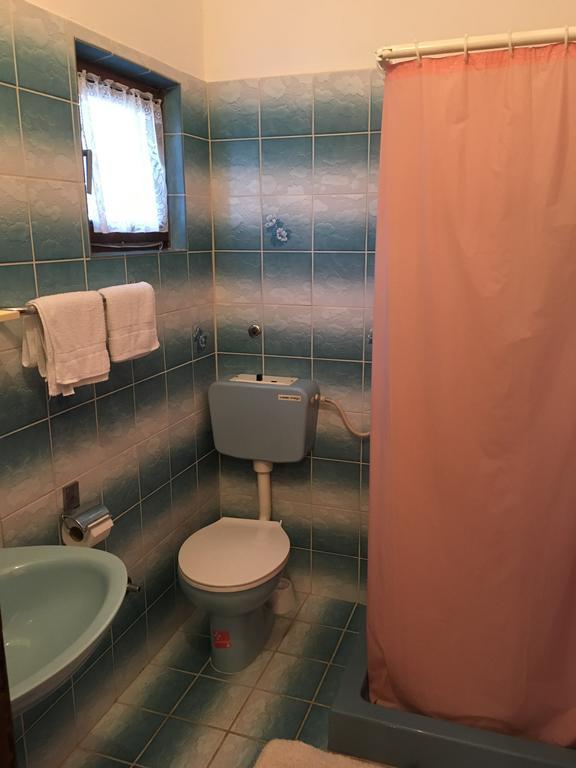 Apartments And Rooms Mirjana ビビニェ エクステリア 写真